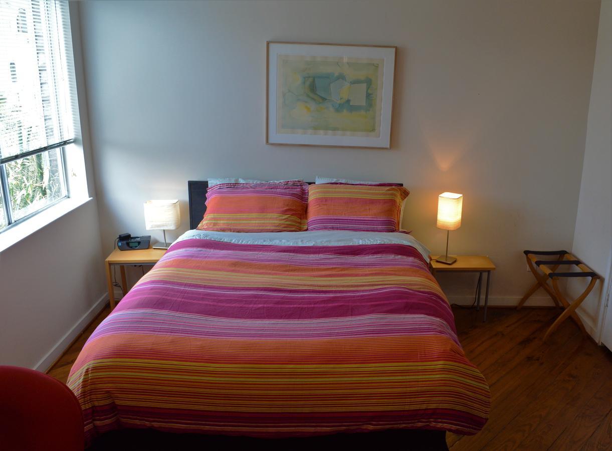 Modern B & B Houston Bagian luar foto