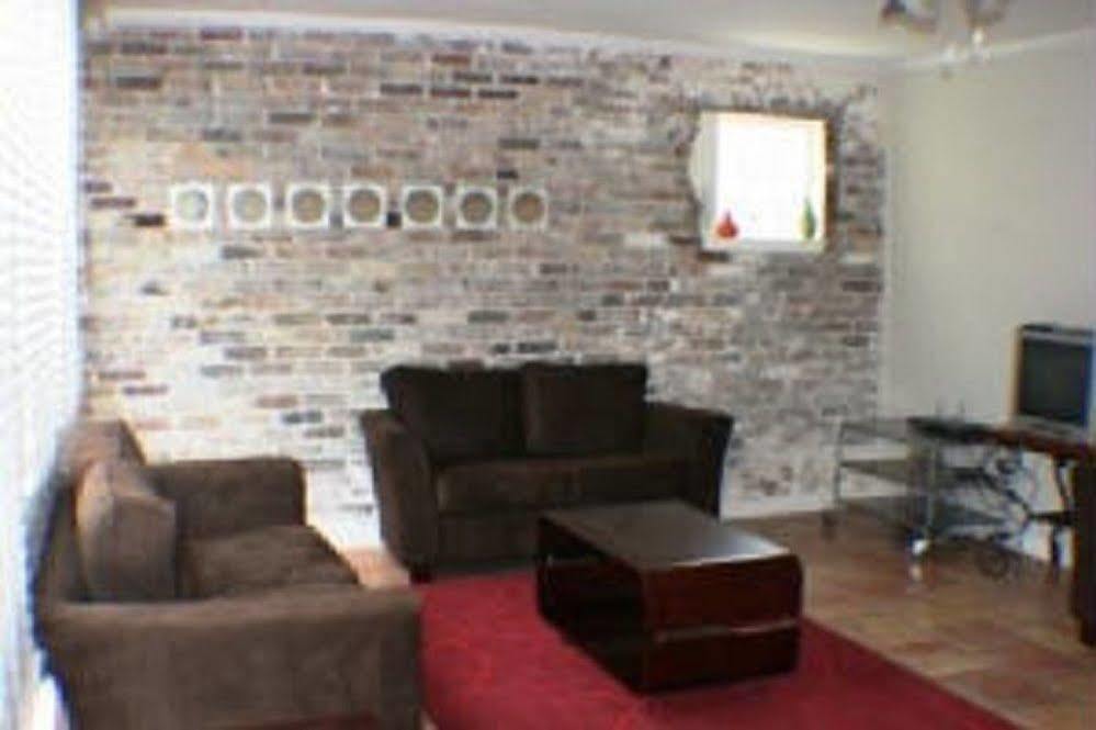 Modern B & B Houston Bagian luar foto